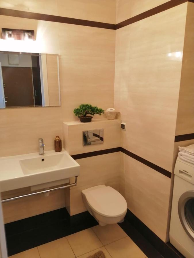 Appartamento Sloneczny Apartament Bluszczanska Varsavia Esterno foto